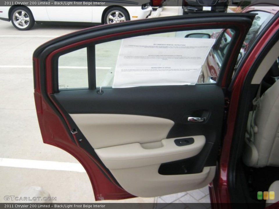 Black/Light Frost Beige Interior Door Panel for the 2011 Chrysler 200 Limited #45704402