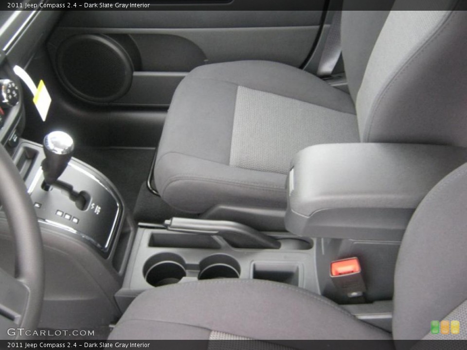 Dark Slate Gray Interior Photo for the 2011 Jeep Compass 2.4 #45704754