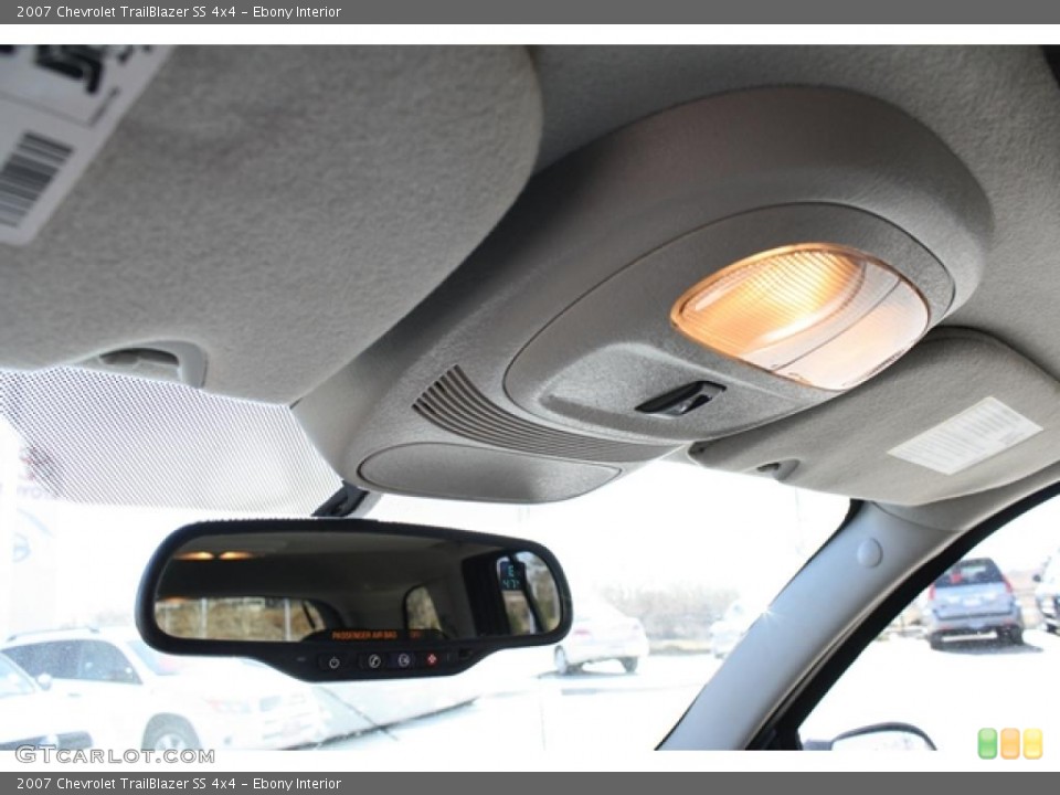 Ebony Interior Controls for the 2007 Chevrolet TrailBlazer SS 4x4 #45708906