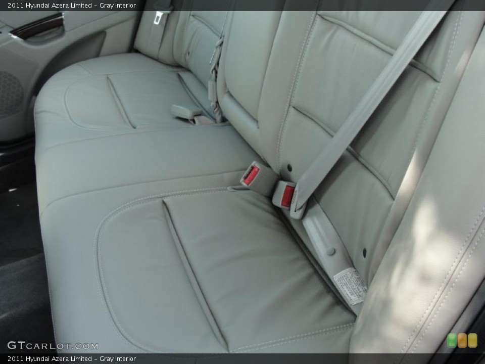 Gray Interior Photo for the 2011 Hyundai Azera Limited #45710790
