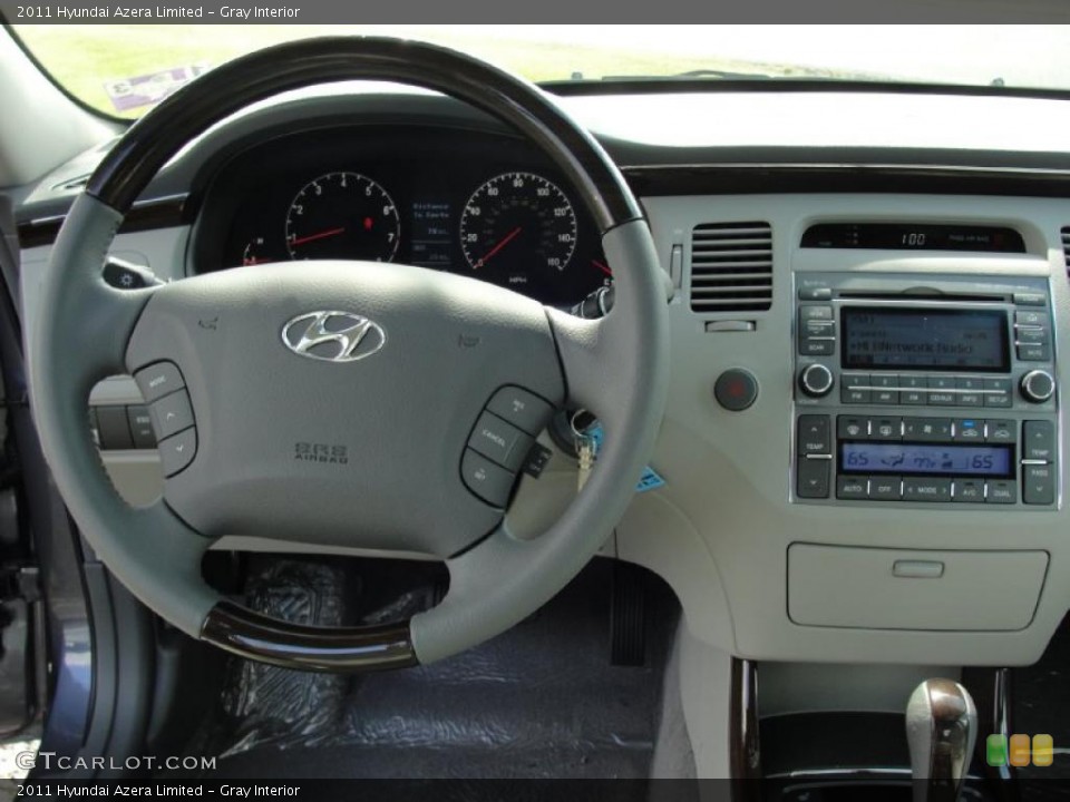 Gray Interior Dashboard for the 2011 Hyundai Azera Limited #45710846