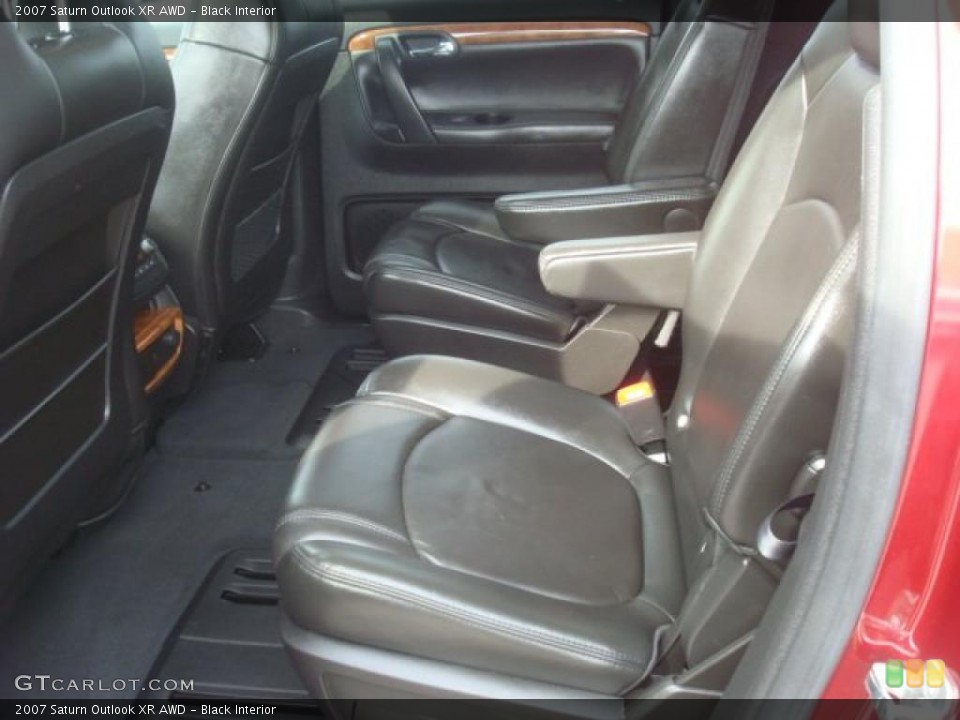 Black Interior Photo for the 2007 Saturn Outlook XR AWD #45719332