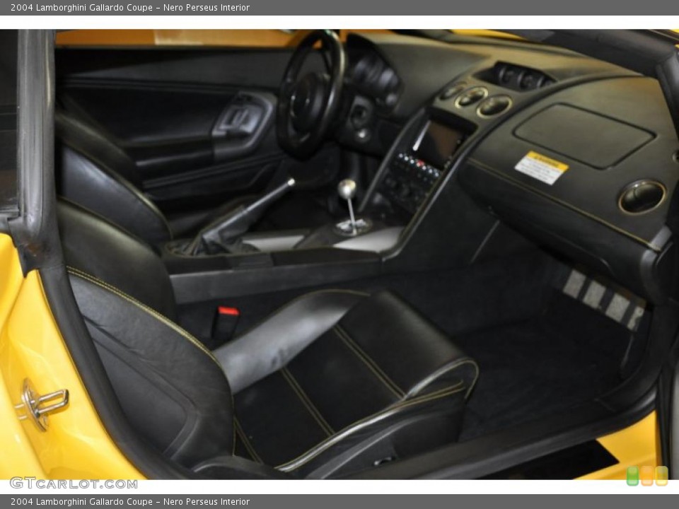 Nero Perseus Interior Photo for the 2004 Lamborghini Gallardo Coupe #45720040