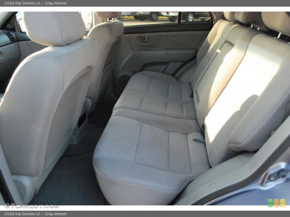 Gray Interior Photo for the 2009 Kia Sorento LX #45728958