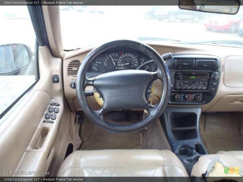 Medium Prairie Tan Interior Dashboard for the 2000 Ford Explorer XLT #45731266
