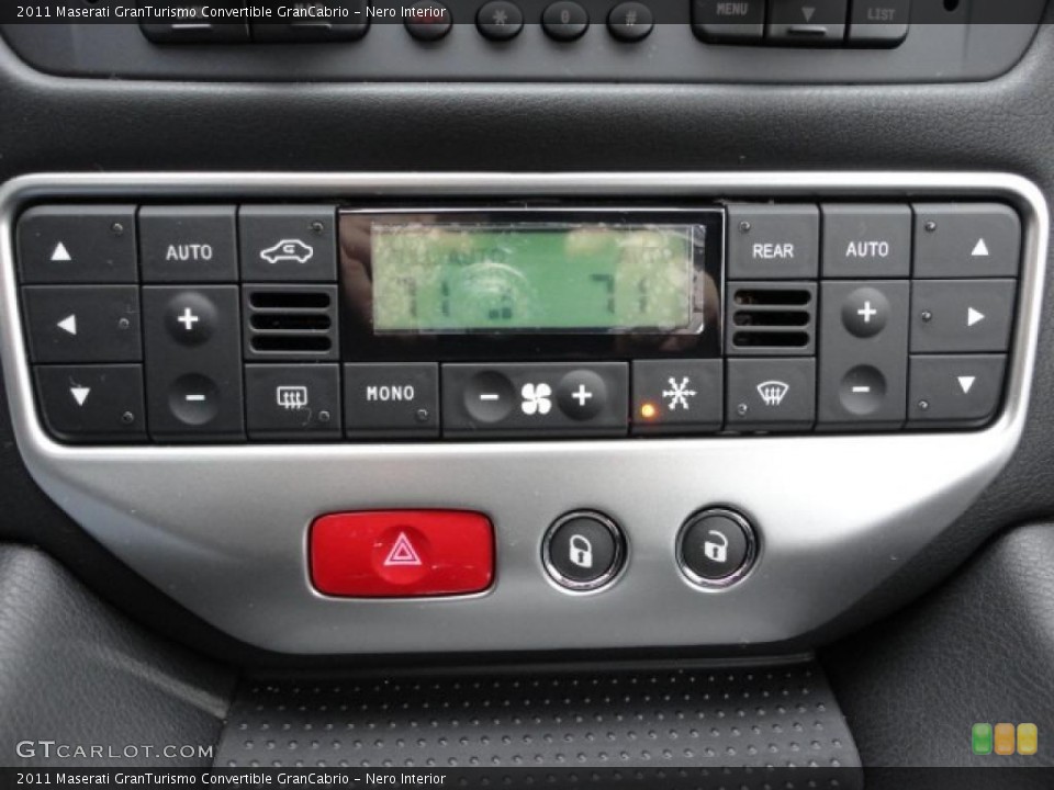 Nero Interior Controls for the 2011 Maserati GranTurismo Convertible GranCabrio #45737906
