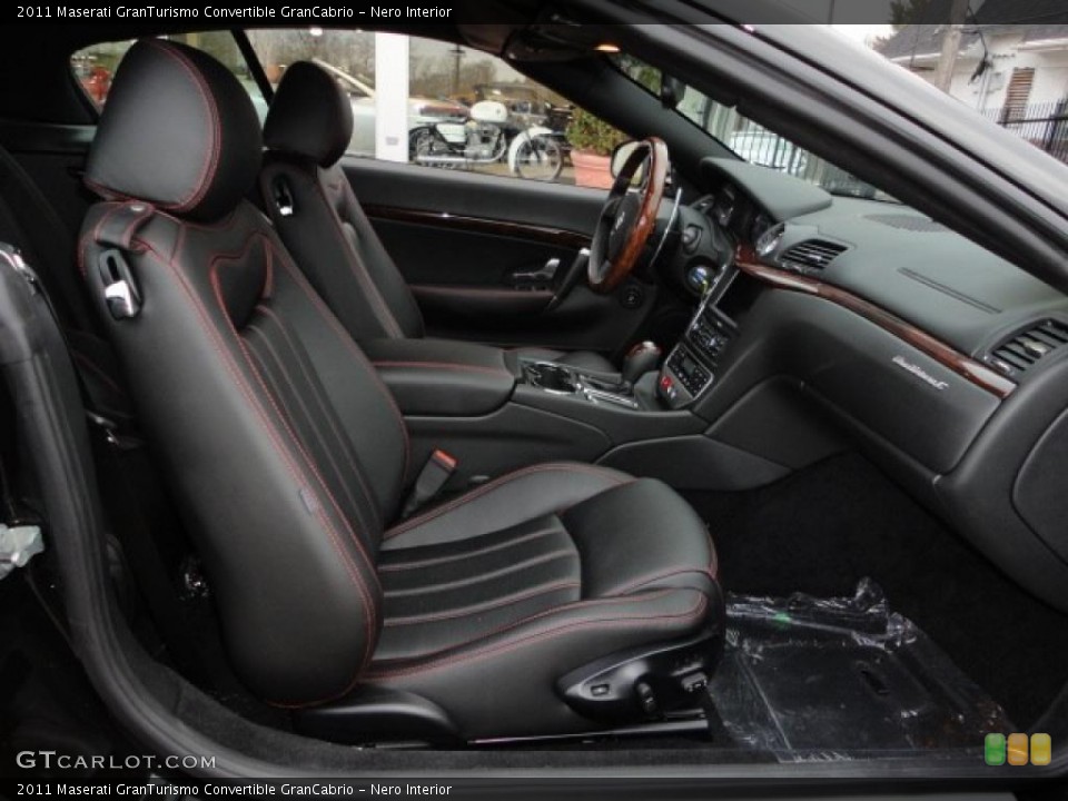 Nero Interior Photo for the 2011 Maserati GranTurismo Convertible GranCabrio #45738002