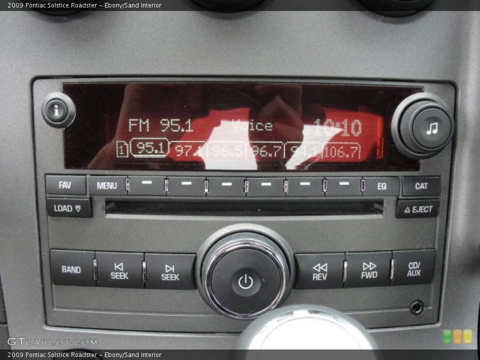 Ebony/Sand Interior Controls for the 2009 Pontiac Solstice Roadster #45745814