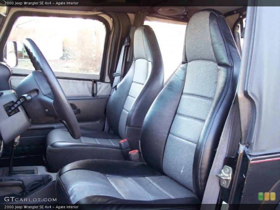 Agate Interior Photo for the 2000 Jeep Wrangler SE 4x4 #45753814