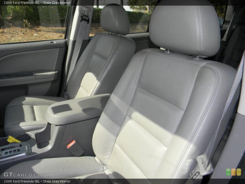 Shale Grey Interior Photo for the 2006 Ford Freestyle SEL #45759643