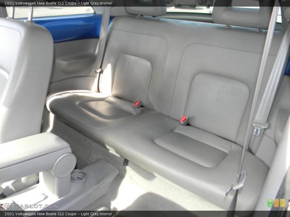 Light Grey Interior Photo for the 2001 Volkswagen New Beetle GLS Coupe #45760267