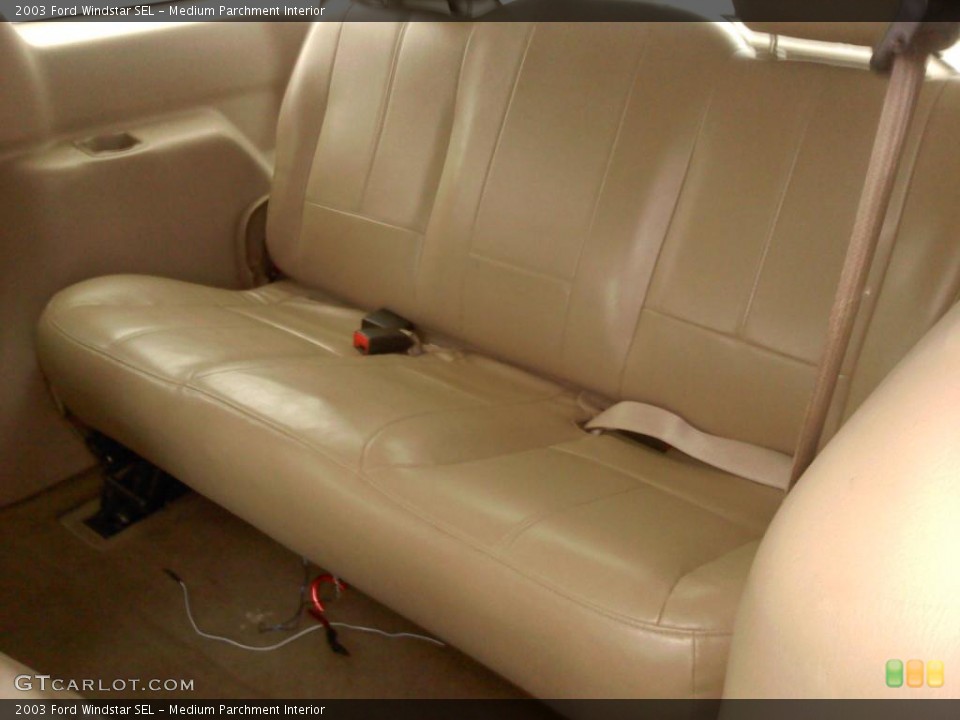 Medium Parchment Interior Photo for the 2003 Ford Windstar SEL #45760723