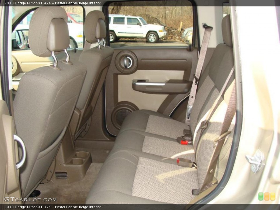 Pastel Pebble Beige Interior Photo for the 2010 Dodge Nitro SXT 4x4 #45761743