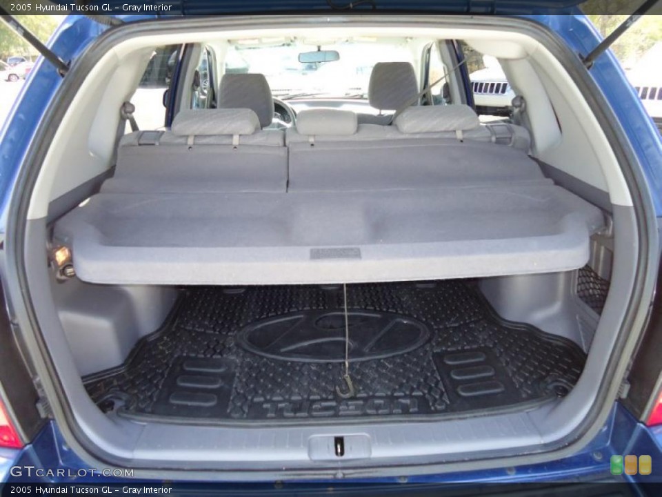Gray Interior Trunk for the 2005 Hyundai Tucson GL #45764752