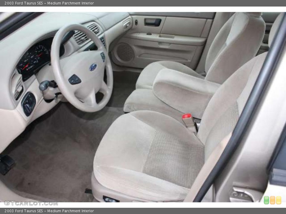 Medium Parchment Interior Photo for the 2003 Ford Taurus SES #45777528