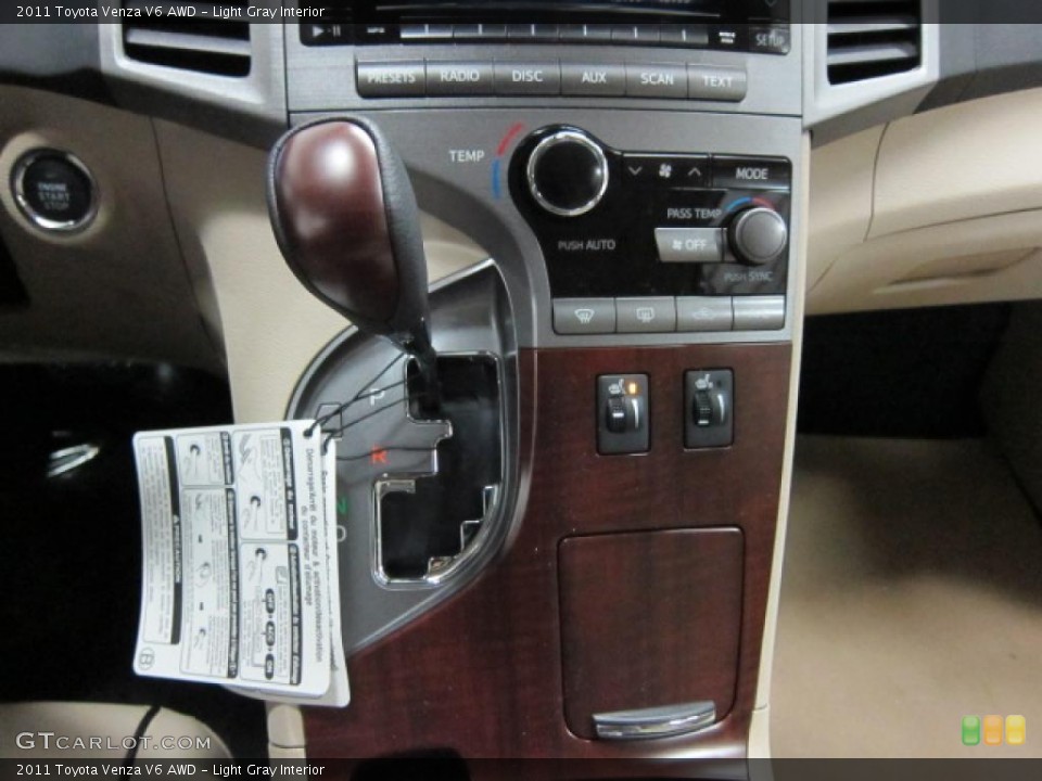 Light Gray Interior Transmission for the 2011 Toyota Venza V6 AWD #45778472