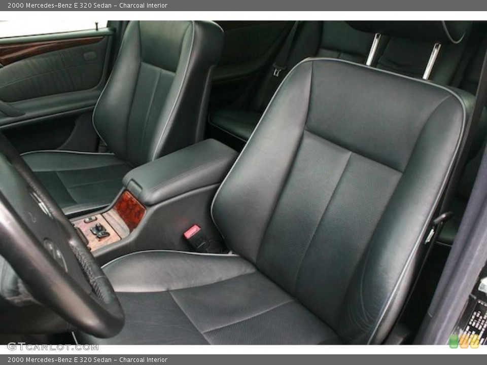 Charcoal Interior Photo for the 2000 Mercedes-Benz E 320 Sedan #45782862