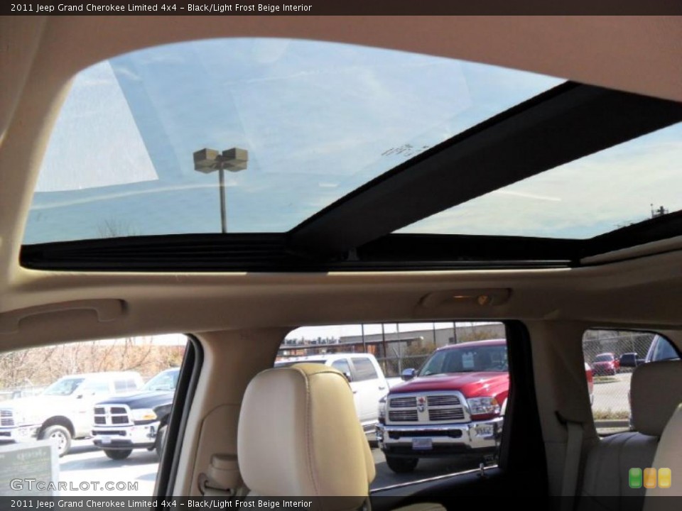 Black/Light Frost Beige Interior Sunroof for the 2011 Jeep Grand Cherokee Limited 4x4 #45784434