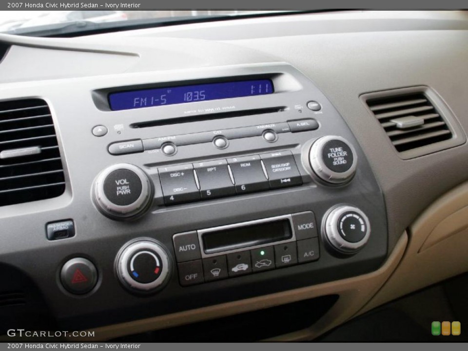 Ivory Interior Controls for the 2007 Honda Civic Hybrid Sedan #45786462