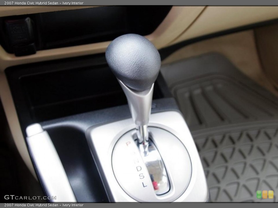 Ivory Interior Transmission for the 2007 Honda Civic Hybrid Sedan #45786474