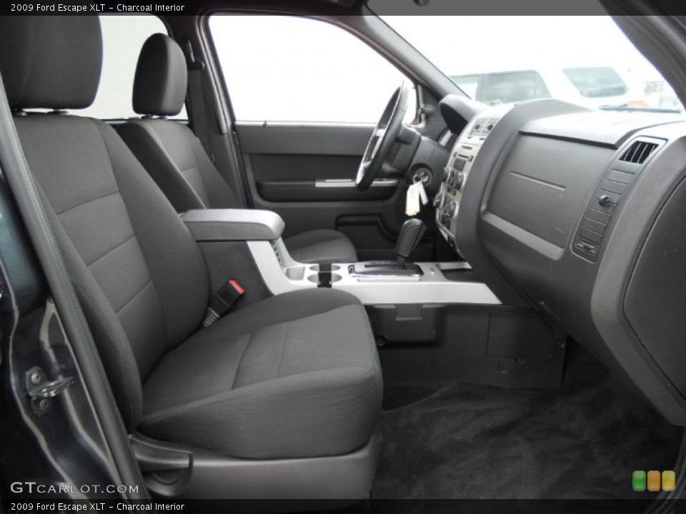 Charcoal Interior Photo for the 2009 Ford Escape XLT #45790494