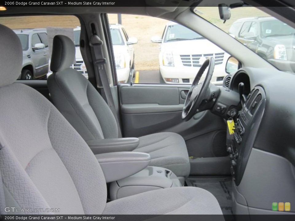 Medium Slate Gray Interior Photo for the 2006 Dodge Grand Caravan SXT #45800051