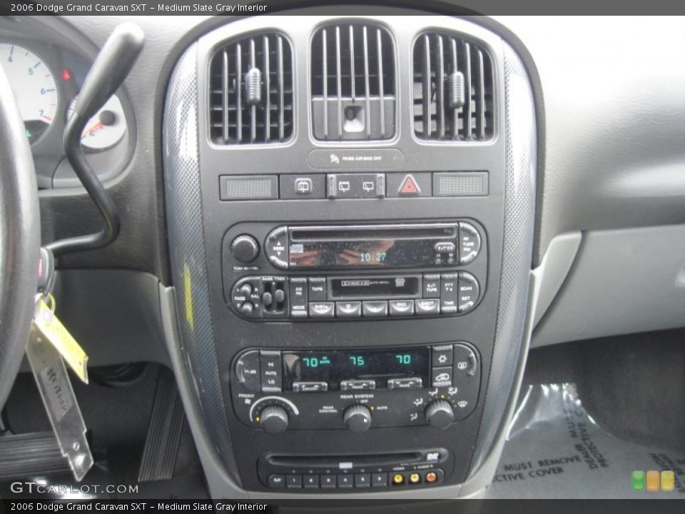 Medium Slate Gray Interior Controls for the 2006 Dodge Grand Caravan SXT #45800059