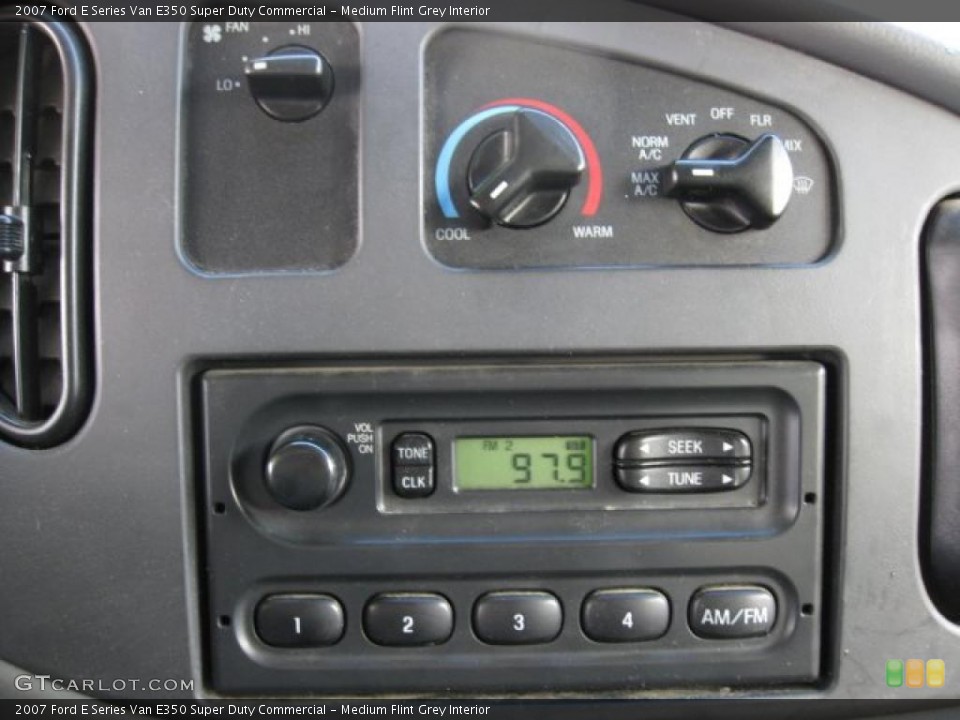 Medium Flint Grey Interior Controls for the 2007 Ford E Series Van E350 Super Duty Commercial #45803309