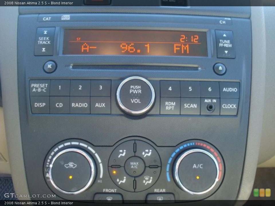 Blond Interior Controls for the 2008 Nissan Altima 2.5 S #45808221