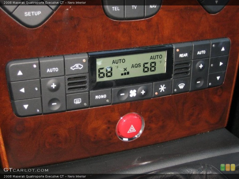 Nero Interior Controls for the 2008 Maserati Quattroporte Executive GT #45811213