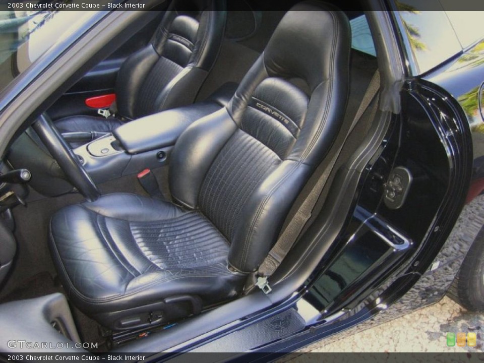 Black Interior Photo for the 2003 Chevrolet Corvette Coupe #45811473