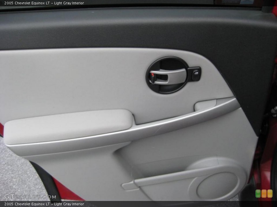 Light Gray Interior Door Panel for the 2005 Chevrolet Equinox LT #45814085