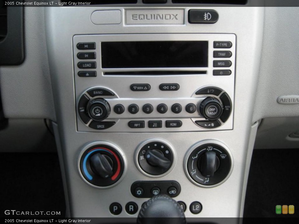 Light Gray Interior Controls for the 2005 Chevrolet Equinox LT #45814117