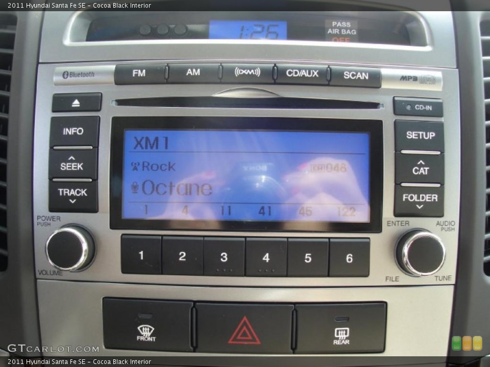 Cocoa Black Interior Controls for the 2011 Hyundai Santa Fe SE #45814941
