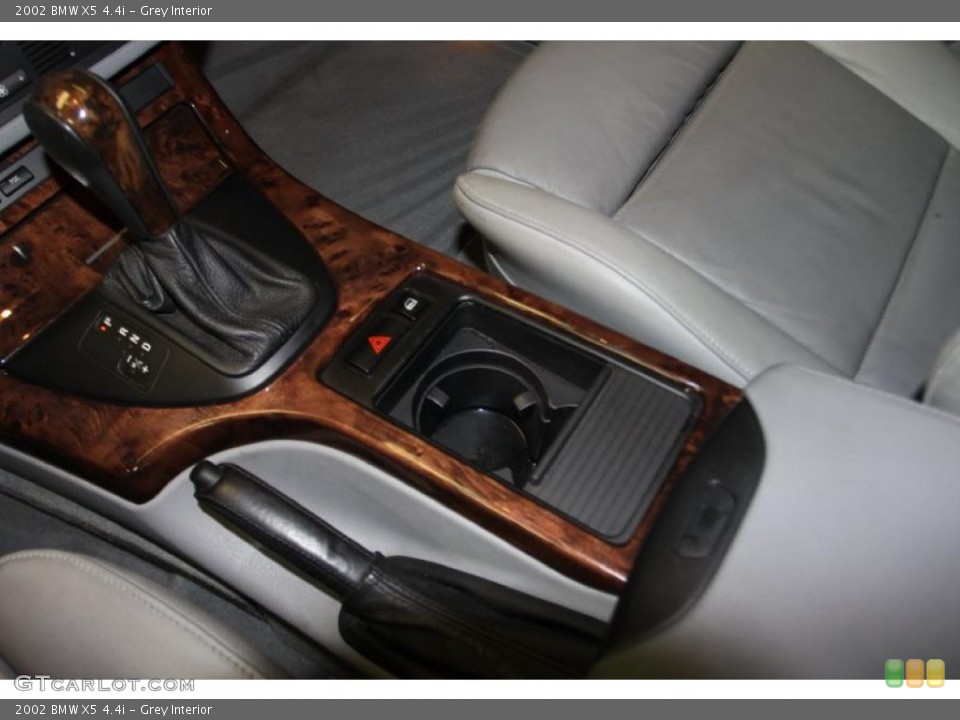Grey Interior Transmission for the 2002 BMW X5 4.4i #45815017