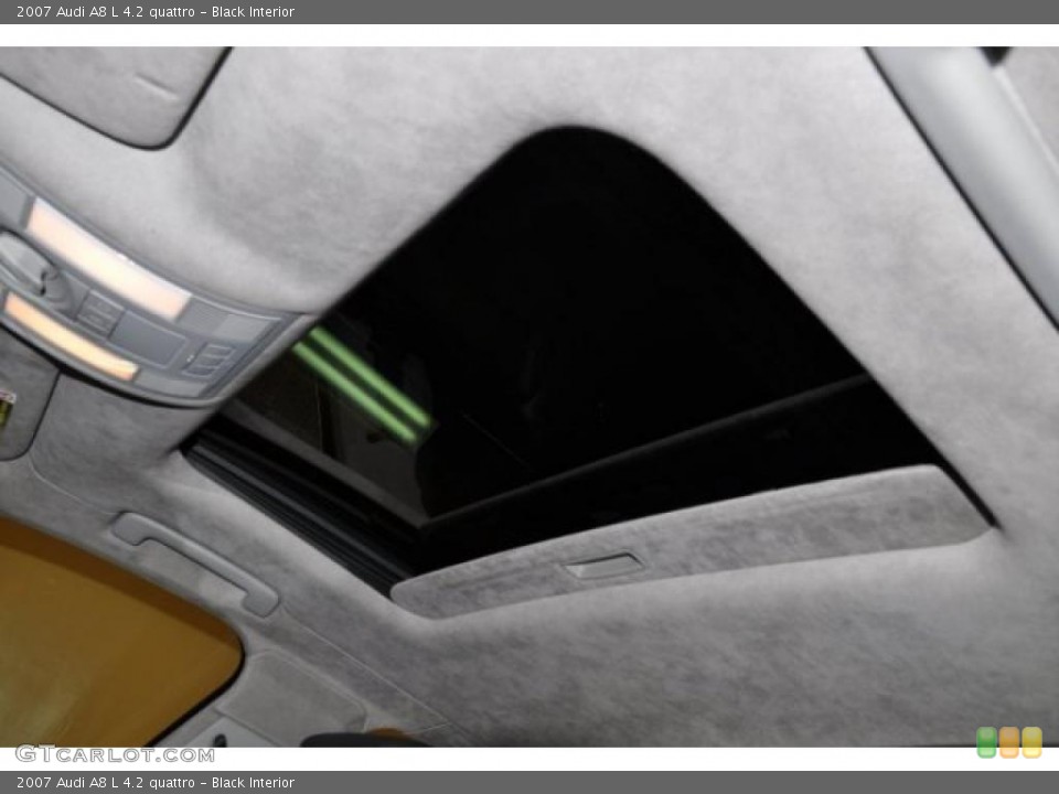 Black Interior Sunroof for the 2007 Audi A8 L 4.2 quattro #45820589