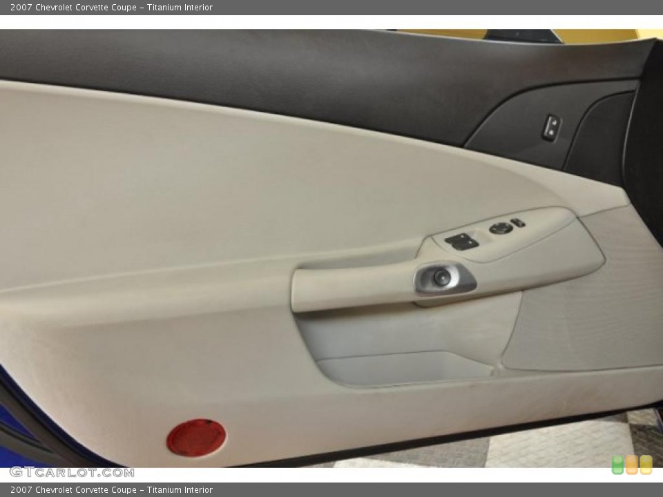 Titanium Interior Door Panel for the 2007 Chevrolet Corvette Coupe #45822541