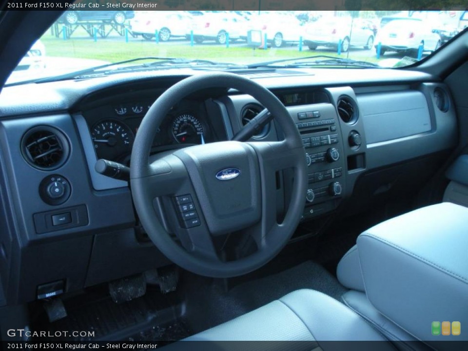 Steel Gray Interior Photo for the 2011 Ford F150 XL Regular Cab #45823457