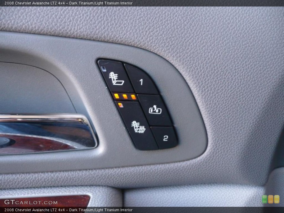 Dark Titanium/Light Titanium Interior Controls for the 2008 Chevrolet Avalanche LTZ 4x4 #45828745