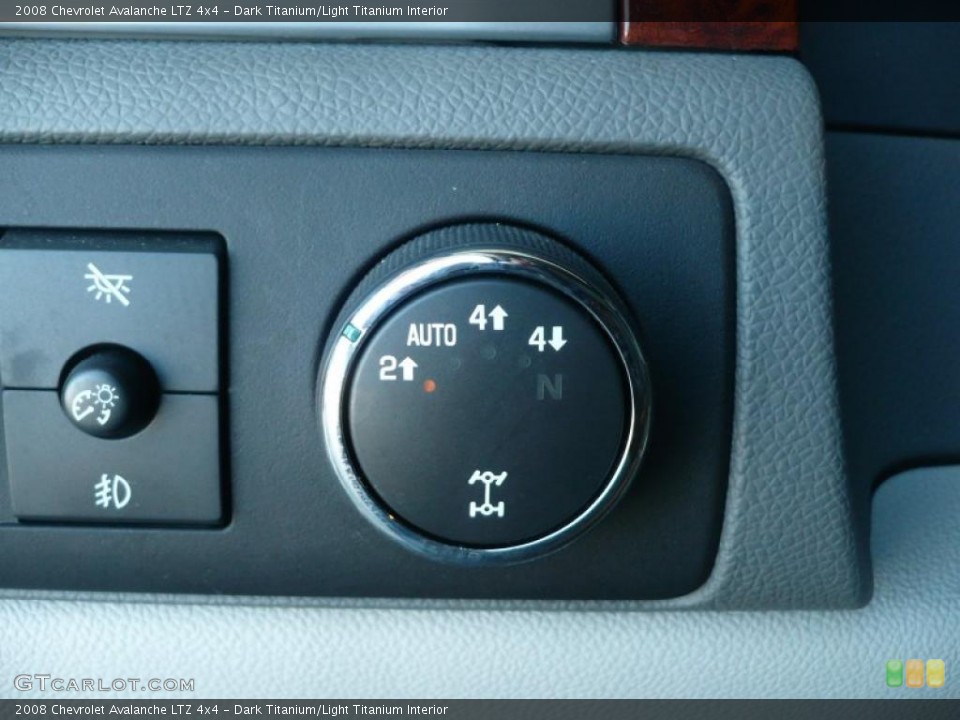 Dark Titanium/Light Titanium Interior Controls for the 2008 Chevrolet Avalanche LTZ 4x4 #45829165