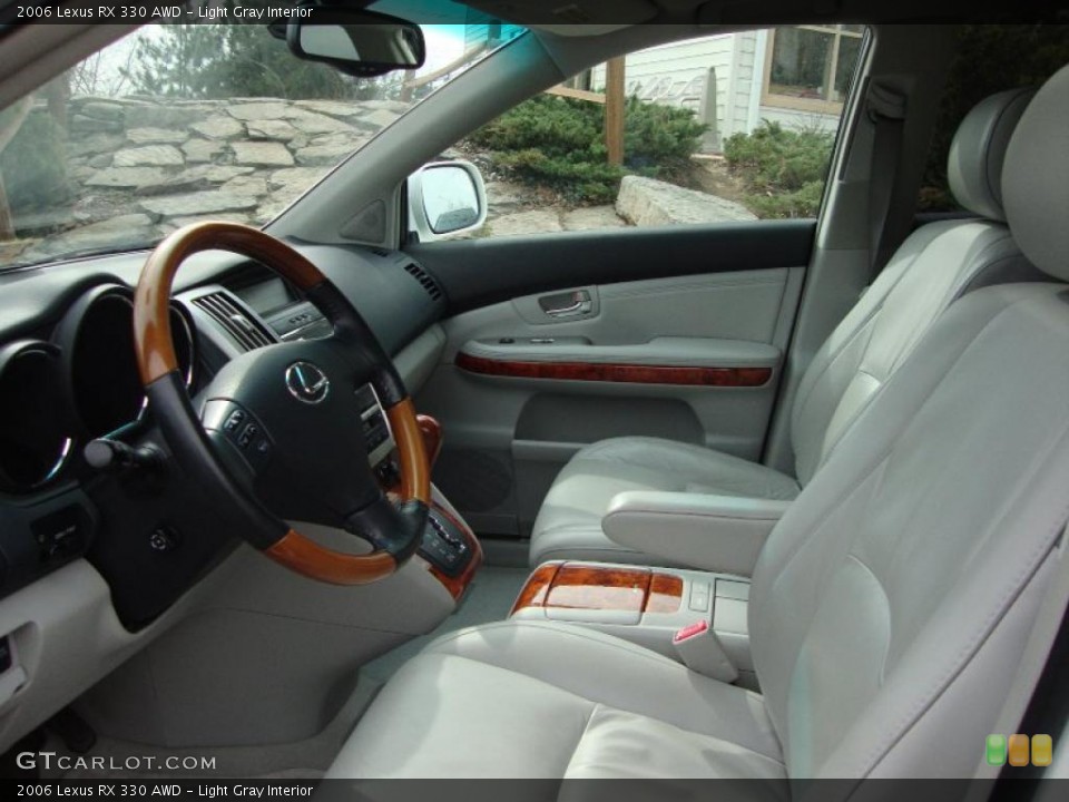 Light Gray Interior Photo for the 2006 Lexus RX 330 AWD #45835311
