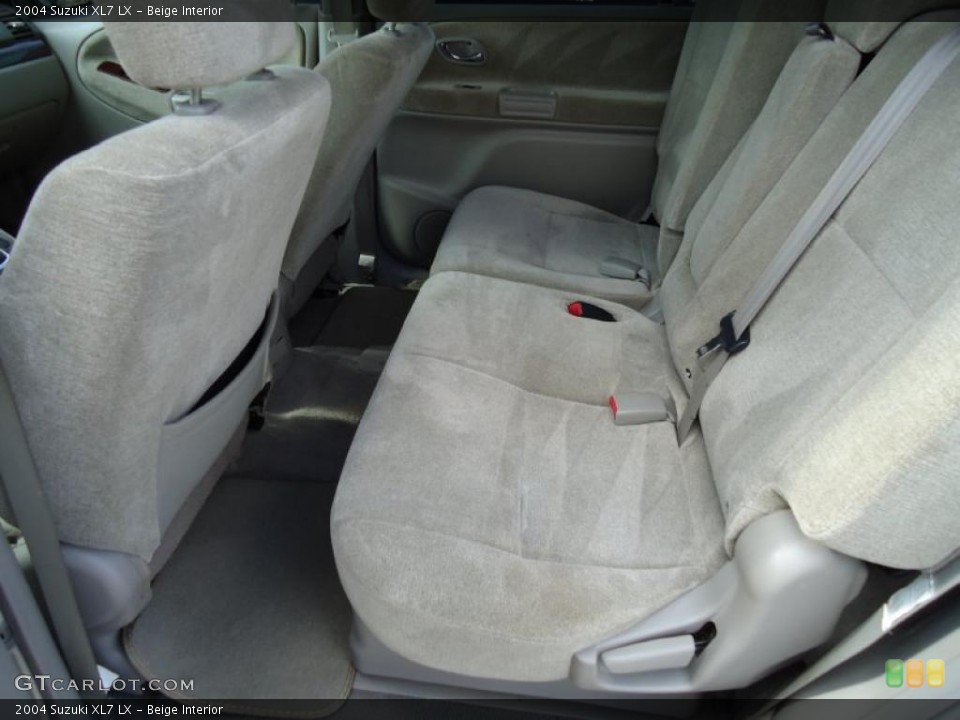 Beige Interior Photo for the 2004 Suzuki XL7 LX #45856374