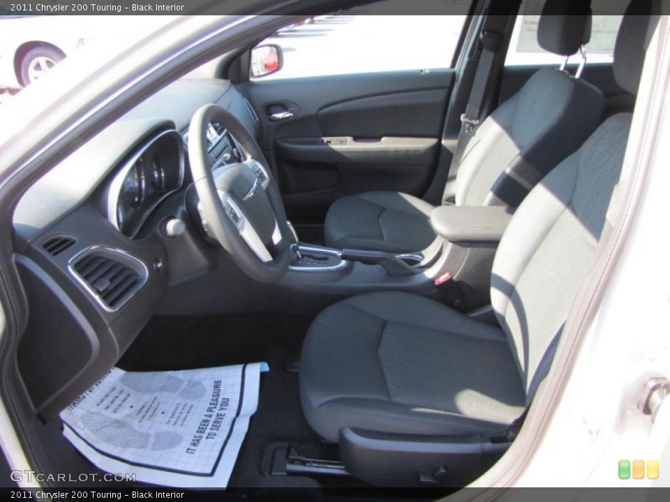 Black Interior Photo for the 2011 Chrysler 200 Touring #45858114
