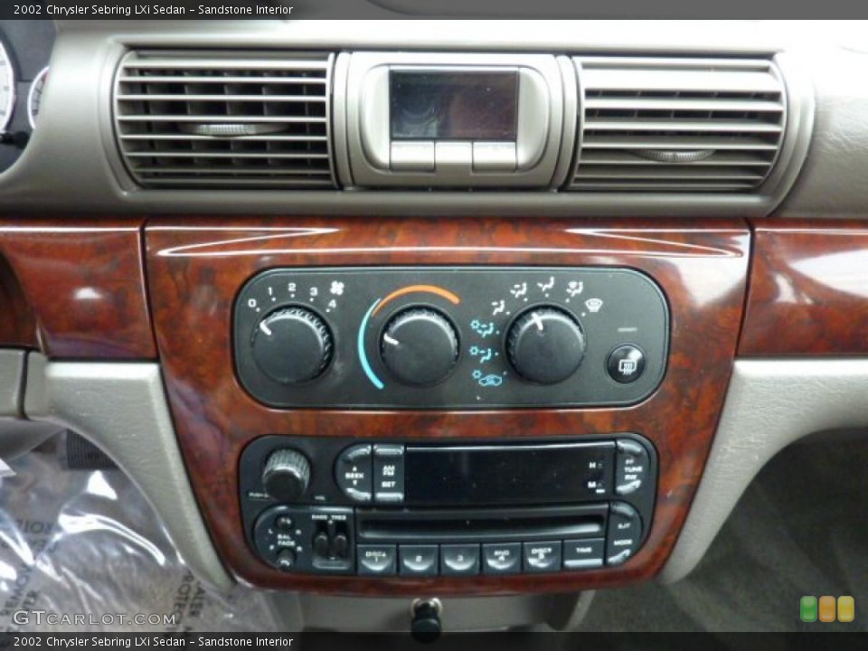Sandstone Interior Controls for the 2002 Chrysler Sebring LXi Sedan #45858474