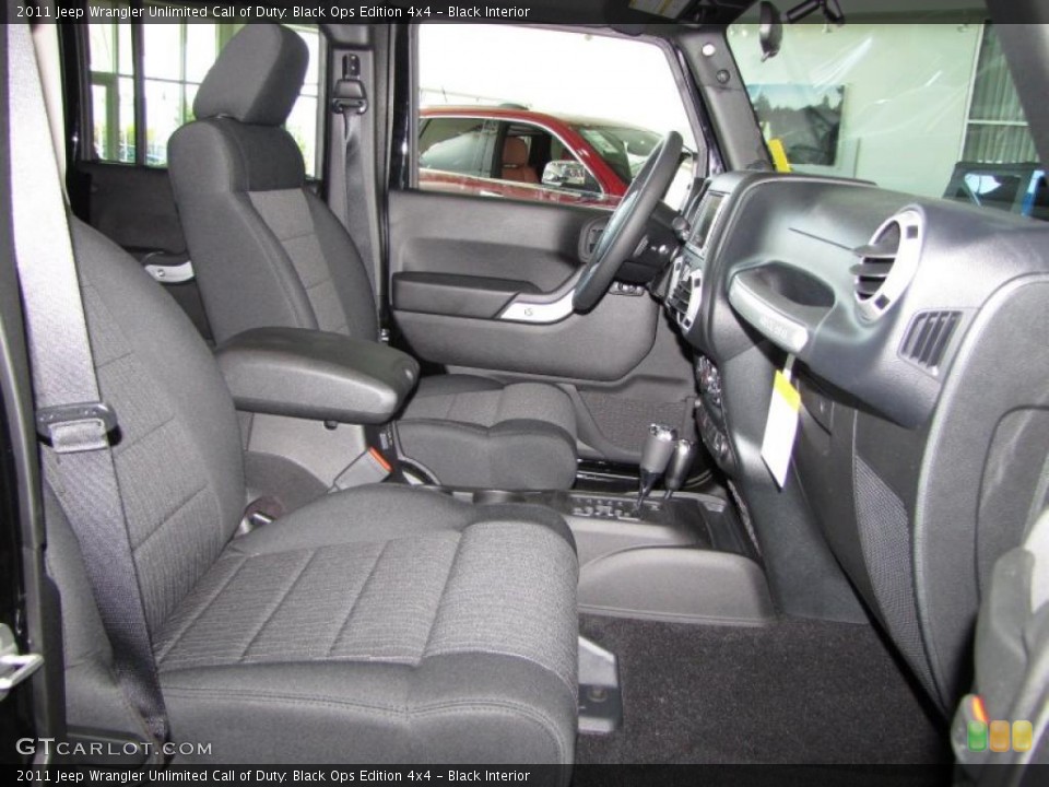 Black Interior Photo for the 2011 Jeep Wrangler Unlimited Call of Duty: Black Ops Edition 4x4 #45858742