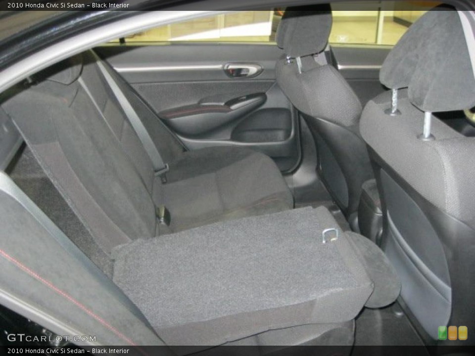 Black Interior Photo for the 2010 Honda Civic Si Sedan #45864215