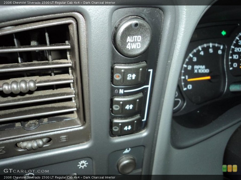 Dark Charcoal Interior Controls for the 2006 Chevrolet Silverado 1500 LT Regular Cab 4x4 #45869119
