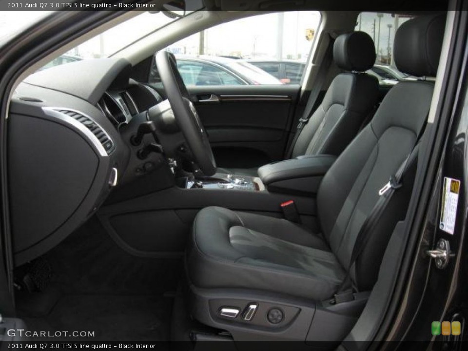 Black Interior Photo for the 2011 Audi Q7 3.0 TFSI S line quattro #45877436