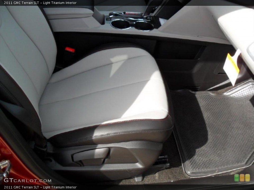 Light Titanium Interior Photo for the 2011 GMC Terrain SLT #45891474