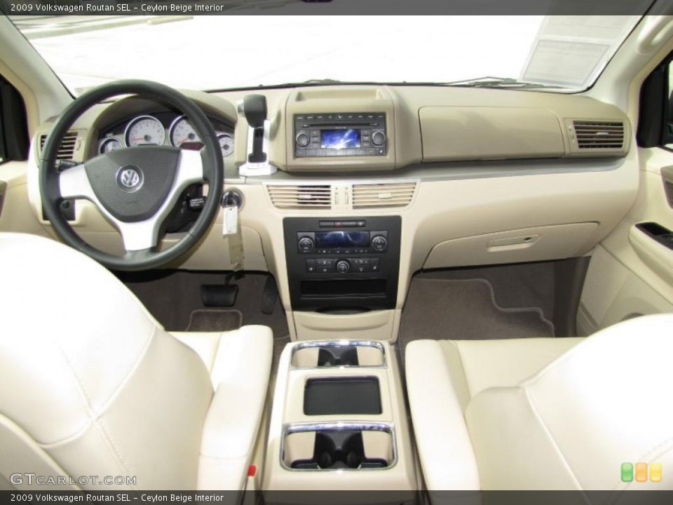 Ceylon Beige Interior Dashboard for the 2009 Volkswagen Routan SEL #45892122